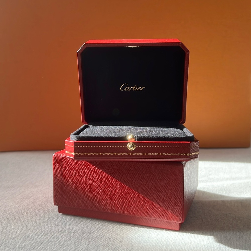 Cartier signature red box
